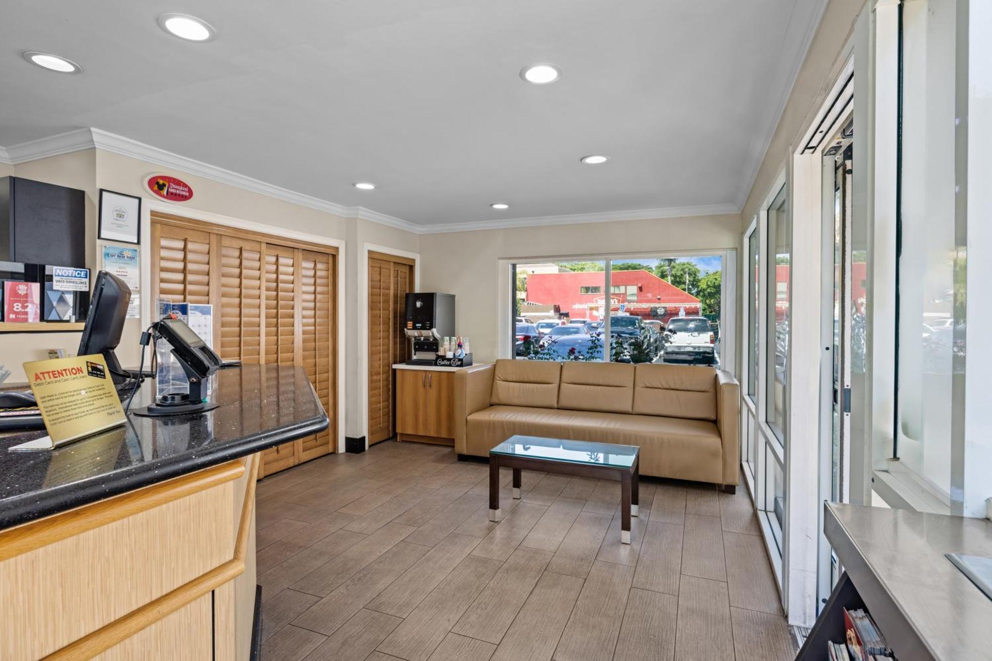Del Sol Inn Anaheim Ngoại thất bức ảnh